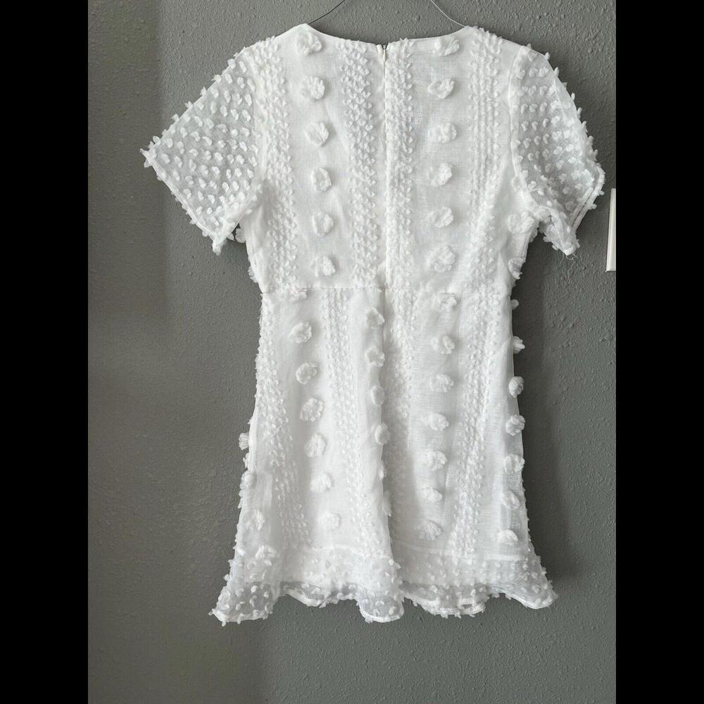 SHE + SKY White Jacquard Swiss Dot Wrap Dress NWT Size M - Picture 9 of 11